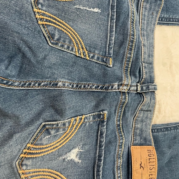 Hollister Jeans - Picture 10 of 12